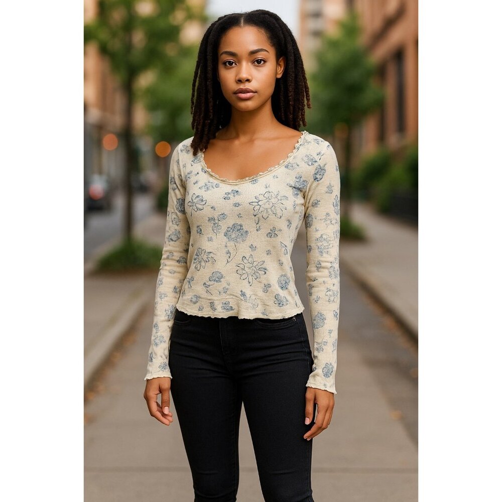 We The Free XS Floral Print Long Sleeve Top Ivory & Blue 100% Cotton Womens